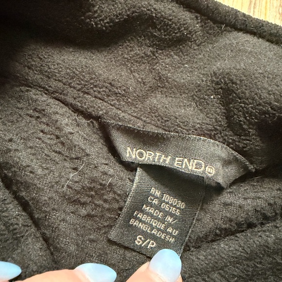 Men’s Porsche Vest - Picture 2 of 2